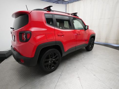 Used 2018 Jeep Renegade Altitude AWD/4WD image 33