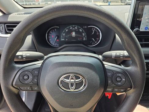 Used 2024 Toyota RAV4 LE FWD image 28