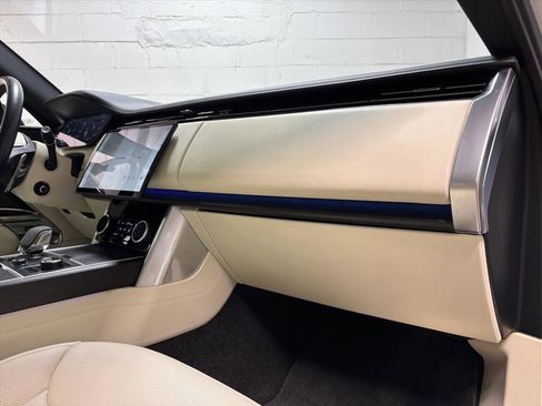 Used 2023 Land Rover Range Rover SE image 31