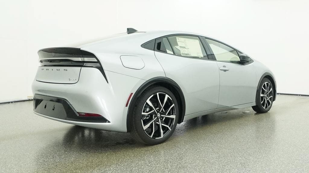 New 2027 Toyota Prius Plug-In Hybrid FWD image 50