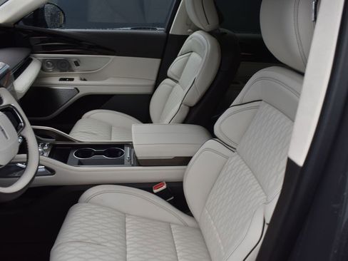 New 2026 Lincoln Nautilus Black Label w/ Jet Appearance Package image 10