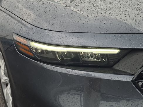 Certified 2025 Honda Accord LX image 7