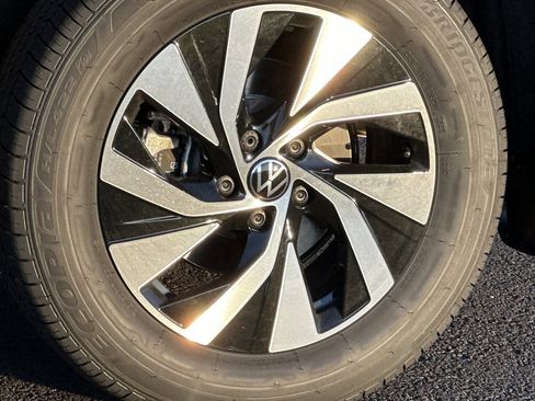New 2026 Volkswagen Tiguan S AWD/4WD image 23