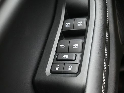 New 2025 Jeep Grand Cherokee Limited w/ Black Appearance Package image 22