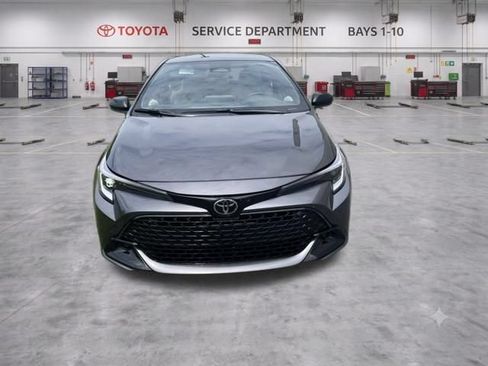 Used 2026 Toyota Corolla SE FWD image 3