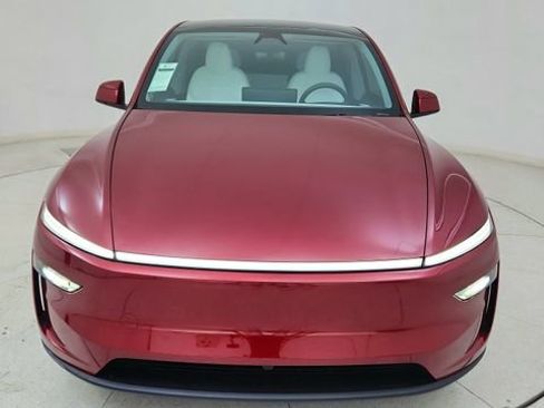 Used 2026 Tesla Model Y AWD image 13