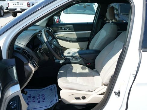 Used 2019 Ford Explorer FWD image 18