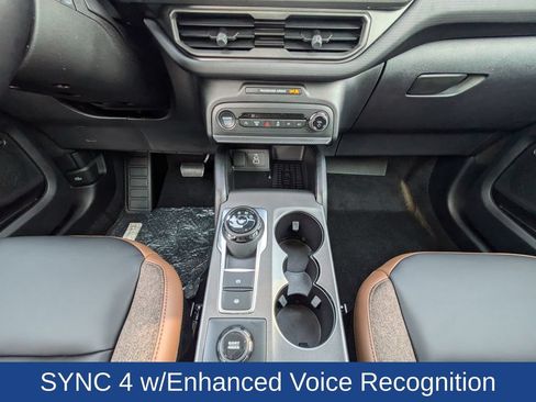 Certified 2025 Ford Bronco Sport Outer Banks w/ Outer Banks Tech Package+ AWD/4WD image 19