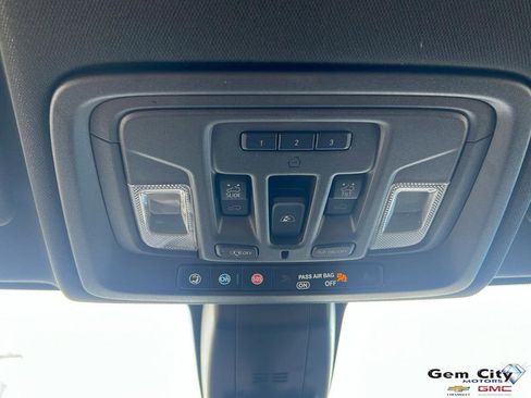 Used 2023 Chevrolet Silverado 3500 High Country image 19