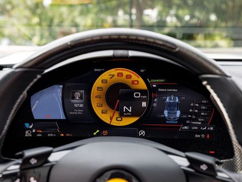 Used 2024 Ferrari Roma Spider RWD image 36
