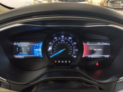 Used 2019 Ford Fusion SE image 23