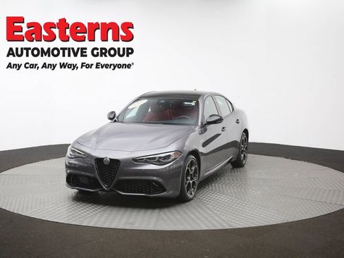 Used 2024 Alfa Romeo Giulia Veloce AWD/4WD image 54