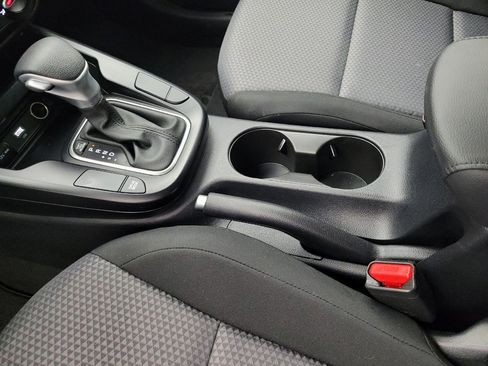 Used 2025 Kia Soul LX image 26