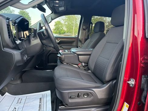 Used 2024 Chevrolet Silverado 1500 LT AWD/4WD image 10