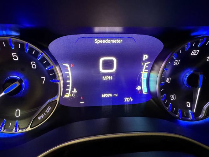 Used 2025 Chrysler Pacifica Select FWD image 19