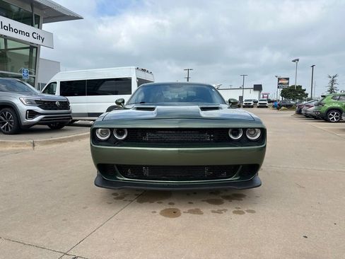 Used 2022 Dodge Challenger SXT w/ Driver Convenience Group AWD/4WD image 2