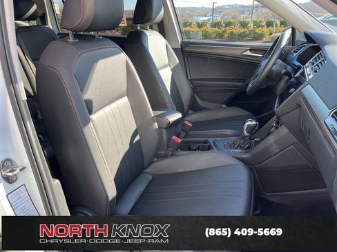 Used 2024 Volkswagen Tiguan Wolfsburg Edition image 28