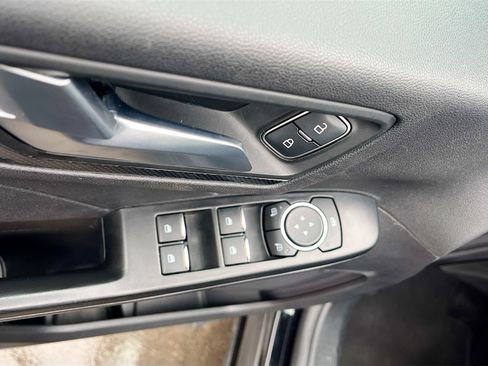 Used 2025 Ford Escape ST-Line AWD/4WD image 17