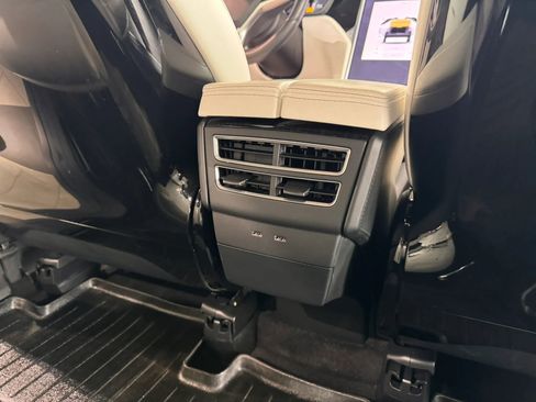 Used 2016 Tesla Model X 75D image 17