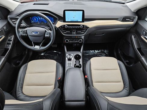 Certified 2021 Ford Escape Titanium w/ Titanium Elite Package image 19