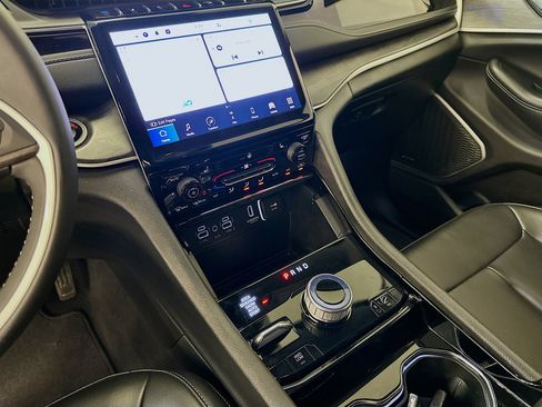 Used 2023 Jeep Grand Cherokee 4WD 4xe image 26