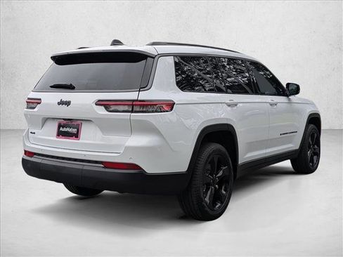 New 2026 Jeep Grand Cherokee L Limited w/ Limited Altitude Package AWD/4WD image 2
