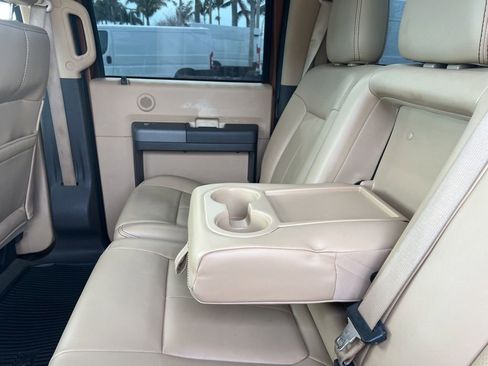 Used 2011 Ford F250 Lariat w/ Lariat Interior Pkg image 45