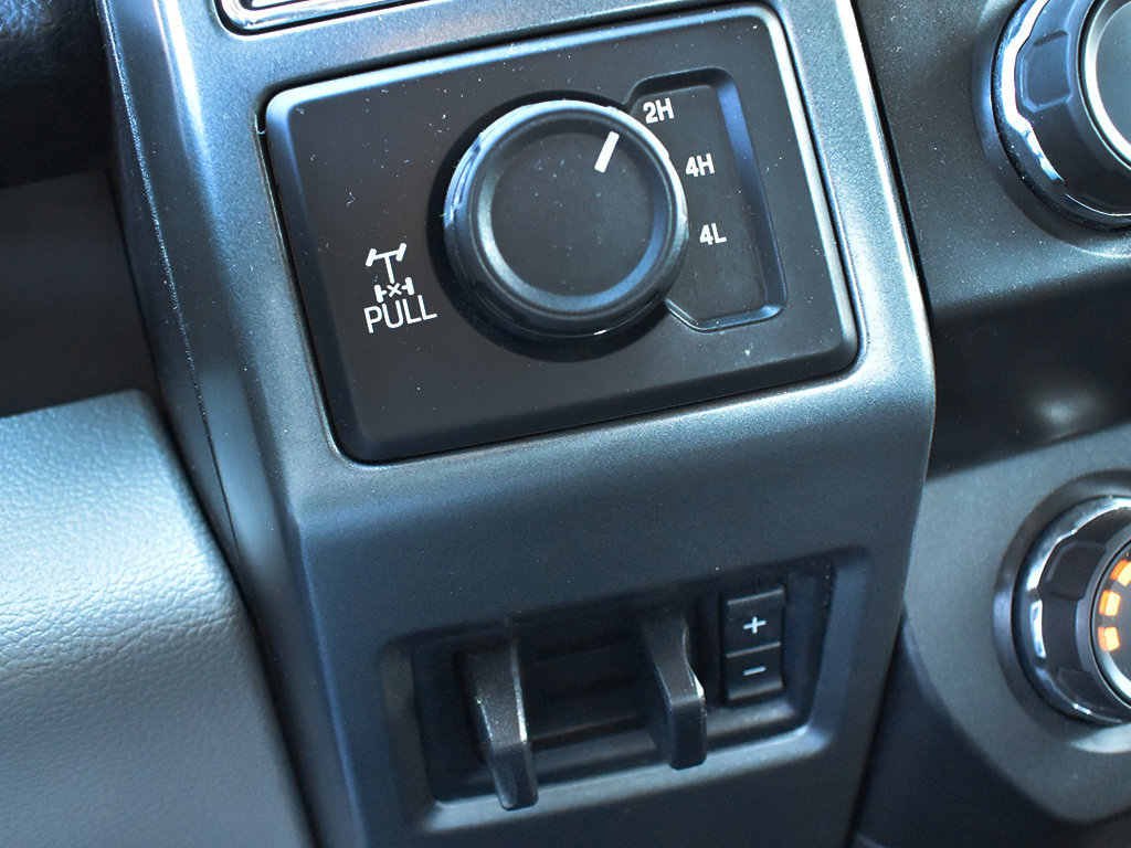 Used 2021 Ford F350 XLT w/ FX4 Off-Road Package AWD/4WD image 23