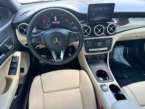 Used 2019 Mercedes-Benz CLA 250 image 15