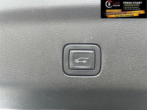 Used 2024 Chevrolet Tahoe LT image 12