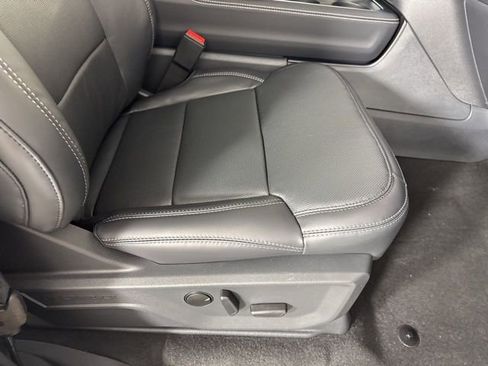 New 2025 Ford Expedition Platinum w/ Stealth Appearance Package image 23