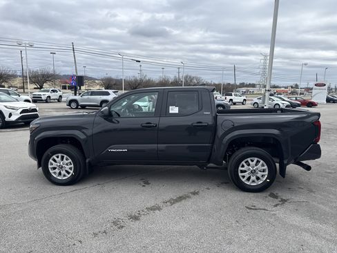 New 2026 Toyota Tacoma SR5 image 6
