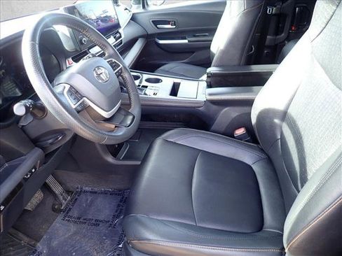 Used 2025 Toyota Sienna XLE Woodland Edition AWD/4WD image 11