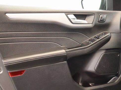 Used 2025 Ford Escape Platinum AWD/4WD image 11