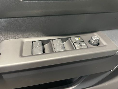 New 2026 Toyota Tundra SR image 27