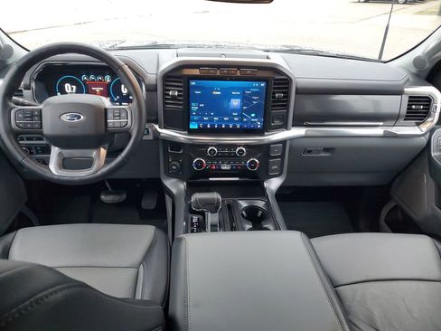 Used 2022 Ford F150 Lariat w/ Equipment Group 502A High image 9