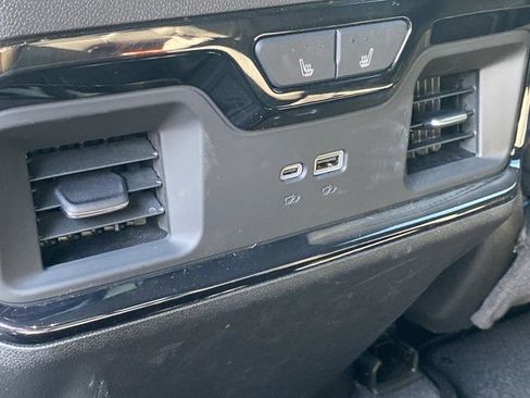 Used 2025 GMC Sierra 2500 AT4 w/ AT4 Premium Plus Package AWD/4WD image 14