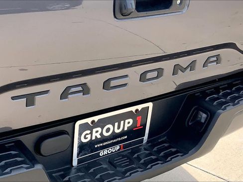 Used 2022 Toyota Tacoma SR w/ SR Convenience Package RWD image 30