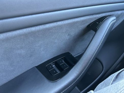 Used 2018 Tesla Model 3 image 26