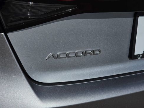 Used 2025 Honda Accord SE image 8