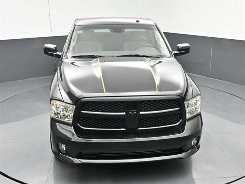 Used 2018 RAM 1500 Express w/ Black Ram 1500 Express Group image 20