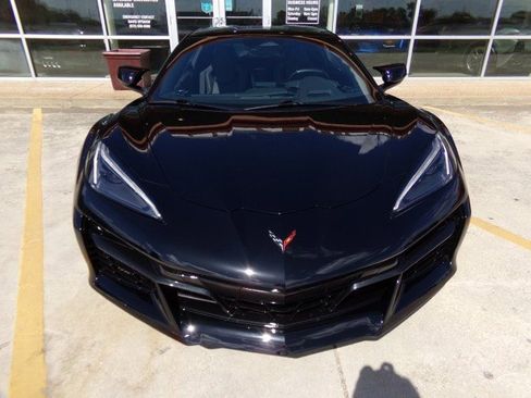 Used 2024 Chevrolet Corvette Z06 w/ Battery Protection Package RWD image 2