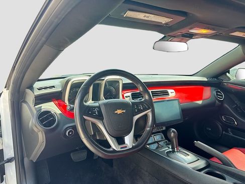 Used 2015 Chevrolet Camaro SS w/ Commemorative Special Edition RWD image 11