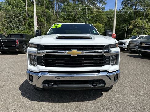 Used 2025 Chevrolet Silverado 2500 LT image 11