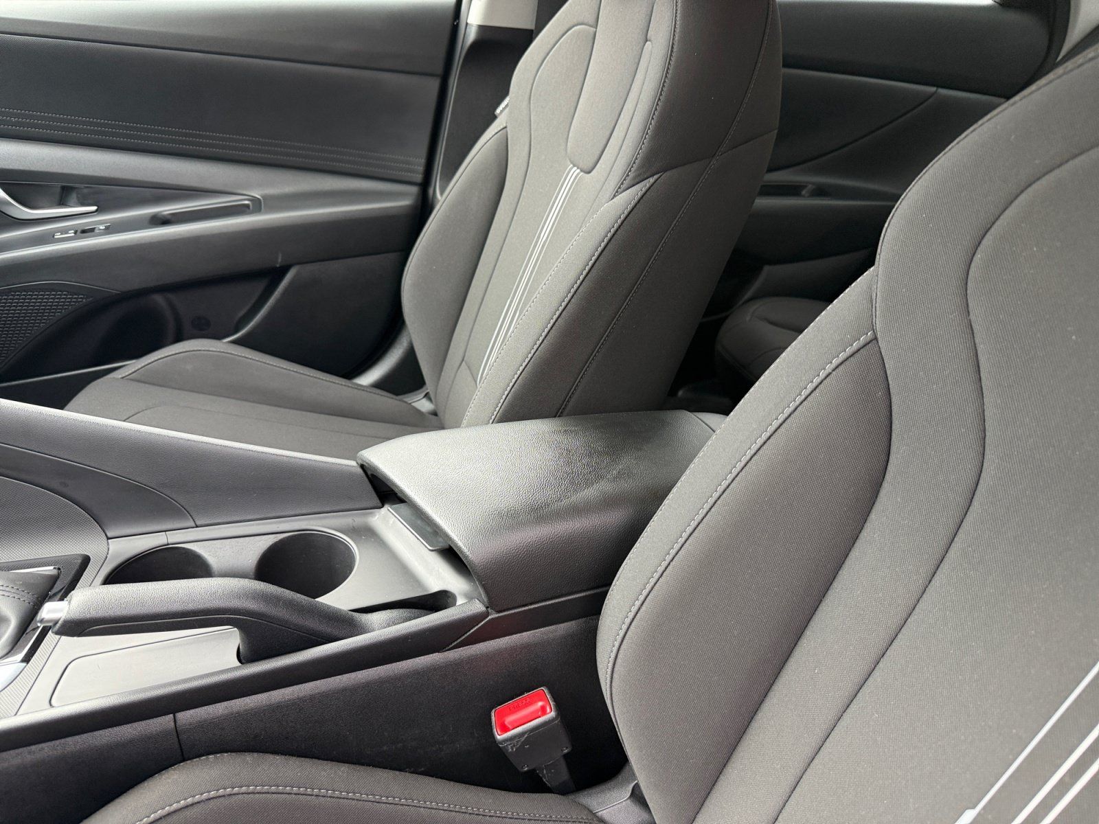 Certified 2024 Hyundai Elantra SEL FWD image 14