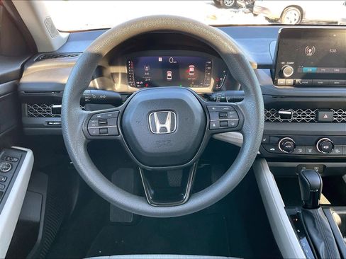 Certified 2023 Honda Accord EX image 17