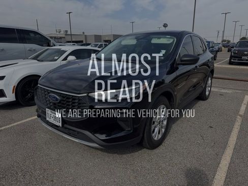 Certified 2023 Ford Escape Active image 2