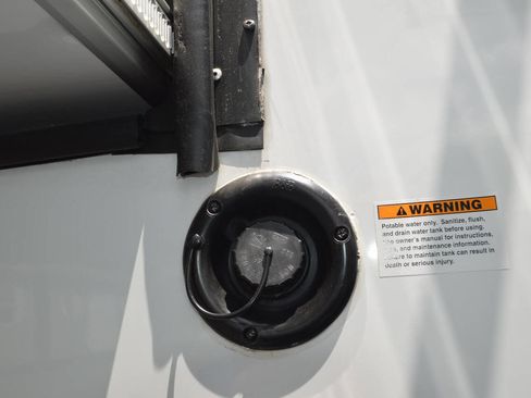 Used 2019 Ford E-450 and Econoline 450 Super Duty w/ Motorhome Prep Package RWD image 36