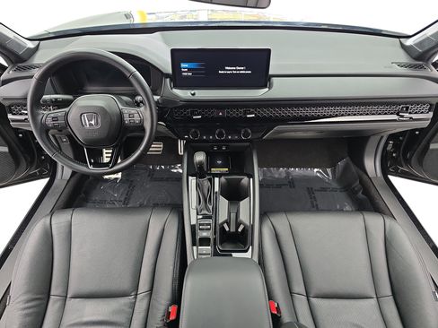 Used 2025 Honda Accord Sport image 9