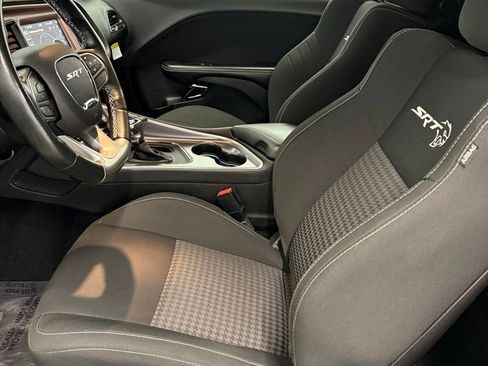 Used 2019 Dodge Challenger SRT Hellcat Redeye image 33